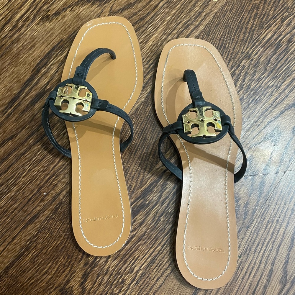 Tory Burch Miller mini flip flop